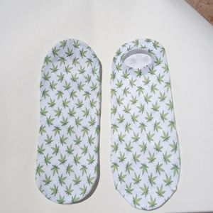 Pot leaf no show socks